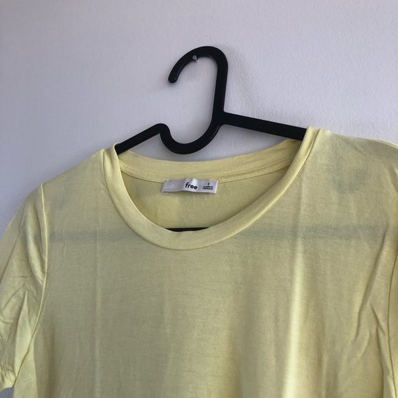 Wilfred Free Crop Tee Shirt Pale Yellow - Picture 3 of 6
